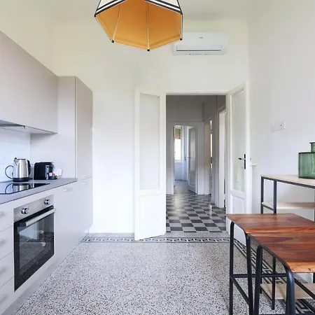Adelaide Elegant Apartments Milan Exterior photo