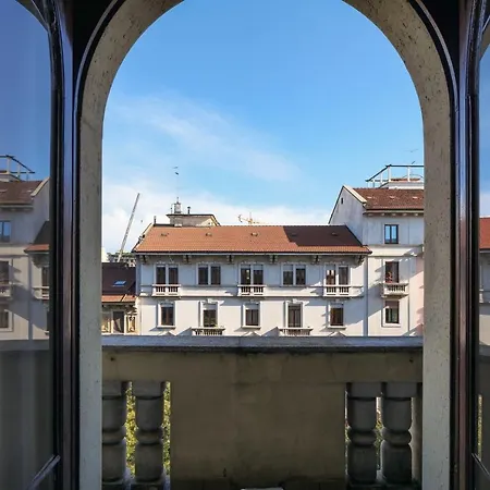 Adelaide Elegant Apartments Milan Exterior photo
