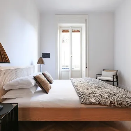 Adelaide Elegant Apartments Milan Exterior photo